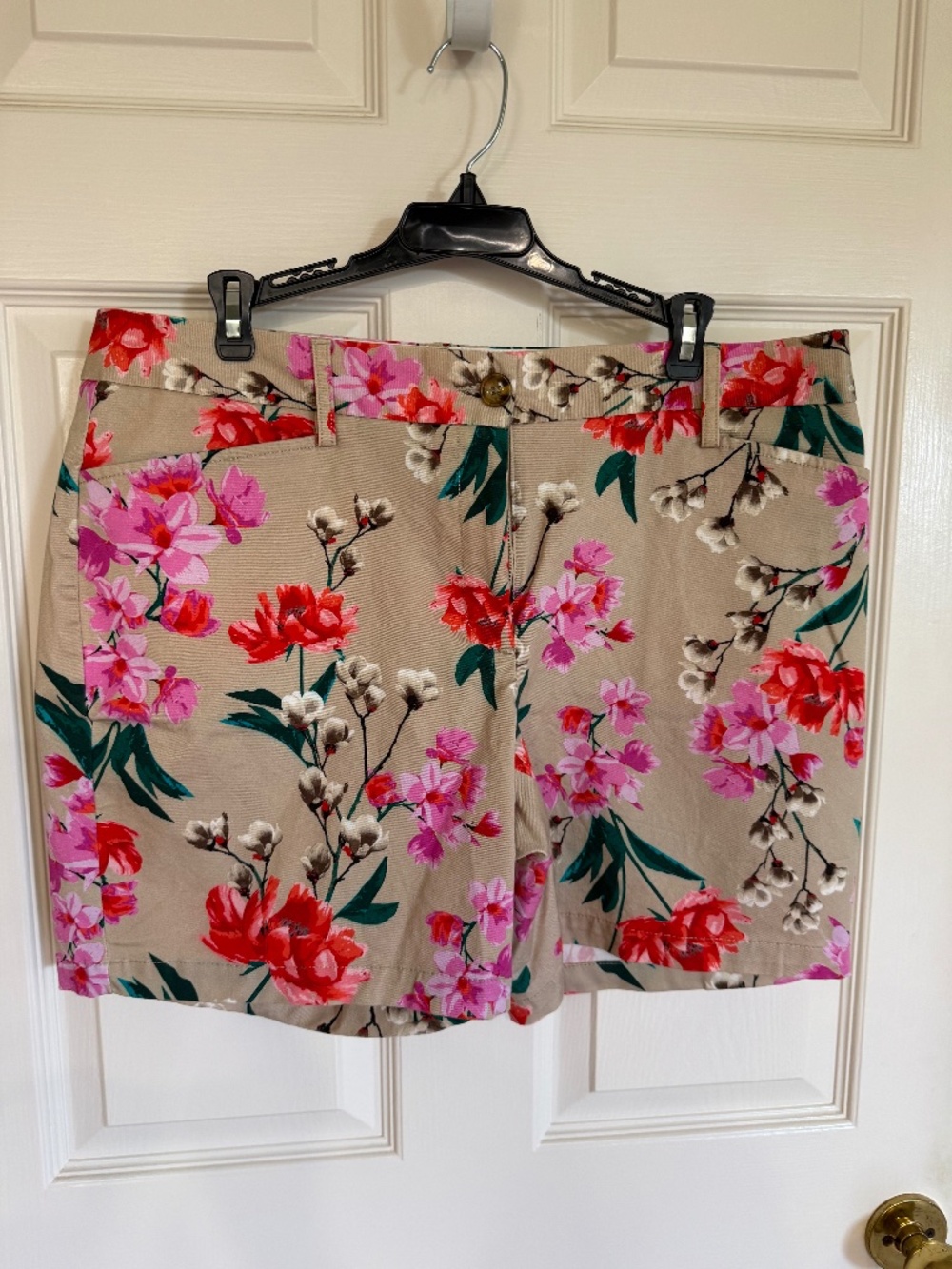 Classic Vibrant and Elegant Floral Shorts Lands End 14
